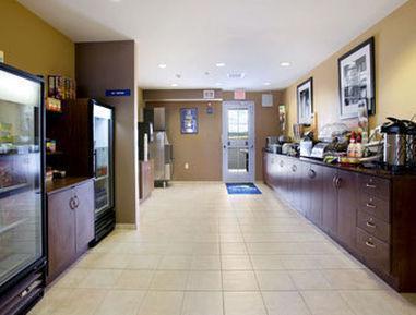 Hotel Microtel And By Wyndham