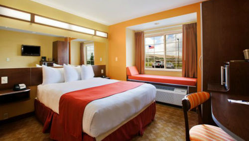 Microtel And By Wyndham 3*